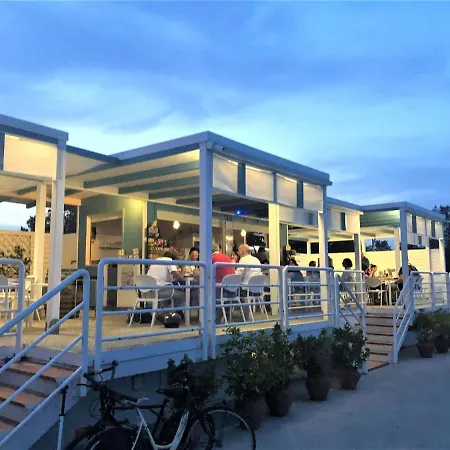 Family Village By The Sea, In Holiday home